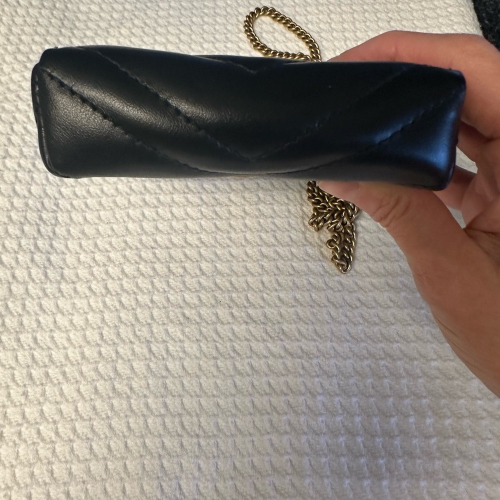 Gucci Black Chevron GG Marmont Crossbody Pouch with Gold Hardware - Picture 5 of 8